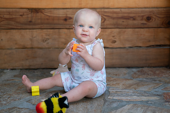 Avery 091123-05