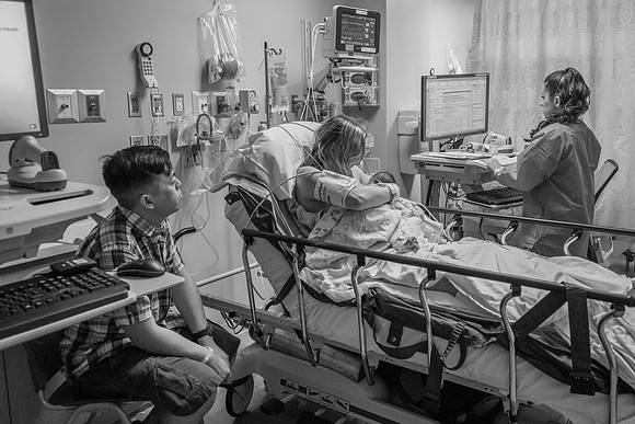 Lo 061818BW-120